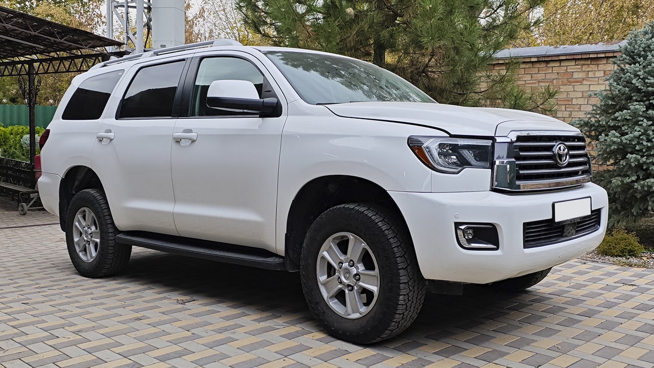 Toyota Sequoia 2017 (White)