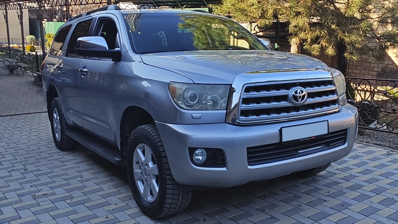 Toyota Sequoia 2008 (Silver)